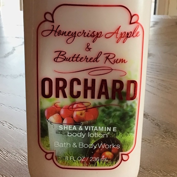 Bath & Body Works Orchard Honeycrisp Apple & Buttered Rum Lotion Daily Use - 8oz - Picture 2 of 5